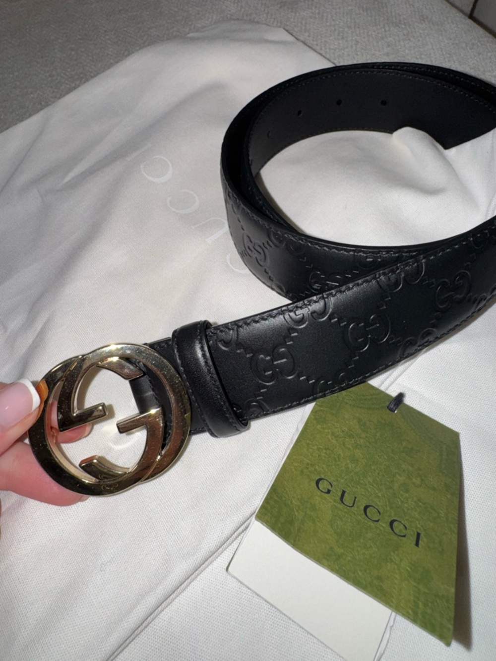 Gucci GG Marmont Thin Belt in Black GG Embossed Leather - Picture 4 of 4
